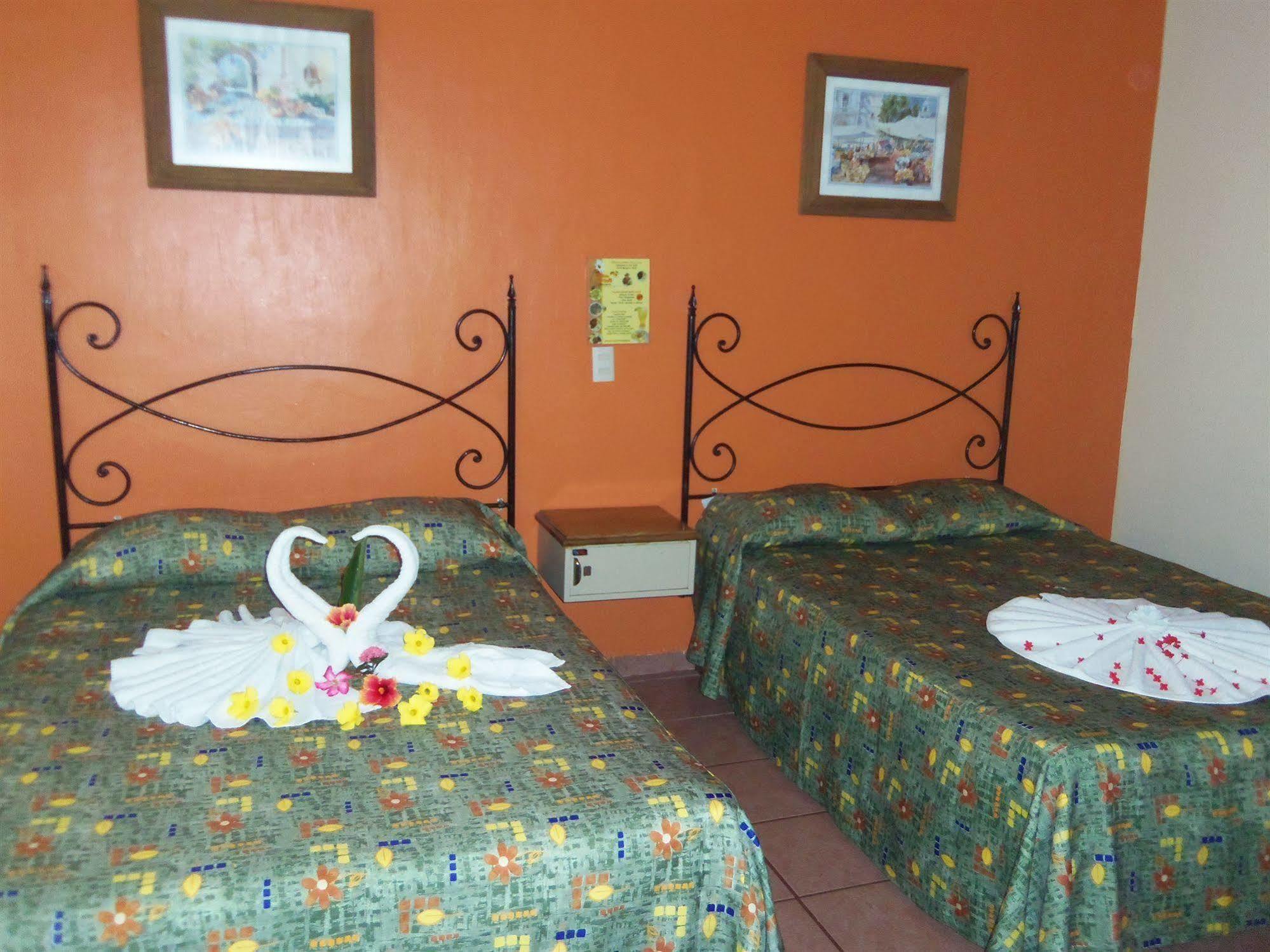 Casa Margarita Hotel Rincon de Guayabitos Eksteriør billede